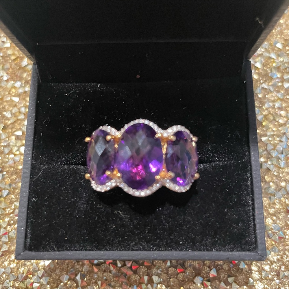 Gems Treasures. Three Stone Amathyst Ring View 6